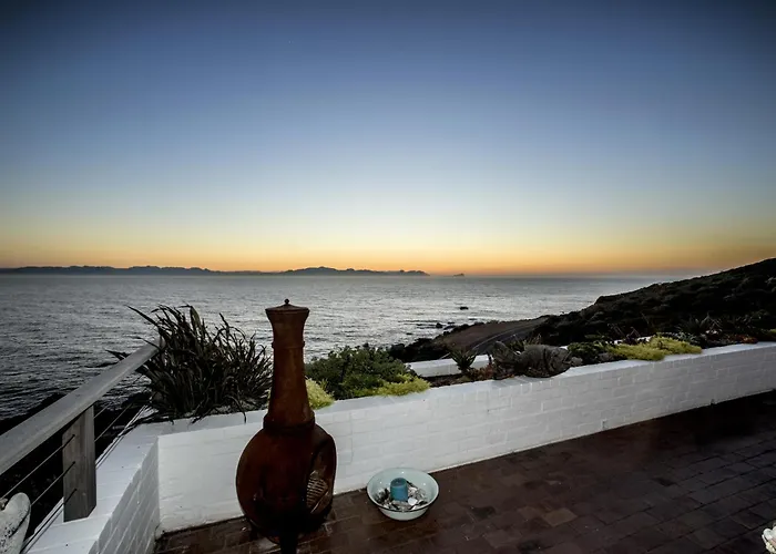 Rocklands Seaside Bed And Breakfast